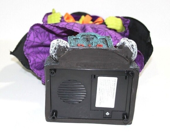 Vintage Disco Creepy Pal Rapping Witch Figure 1999 TL Toys Halloween Decoration - Picture 7 of 10